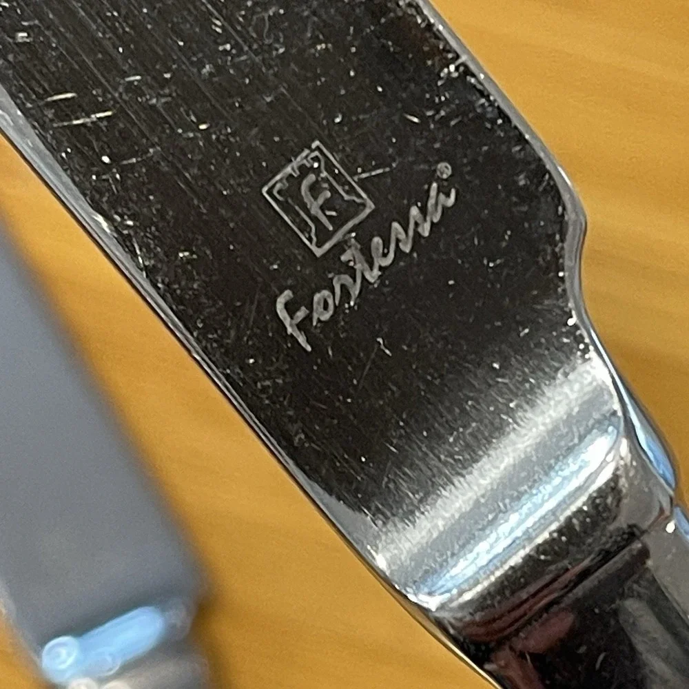 Lot Of 4 Fortessa SCALINI Table Knives Stainless Flatware Stamped Front Logo